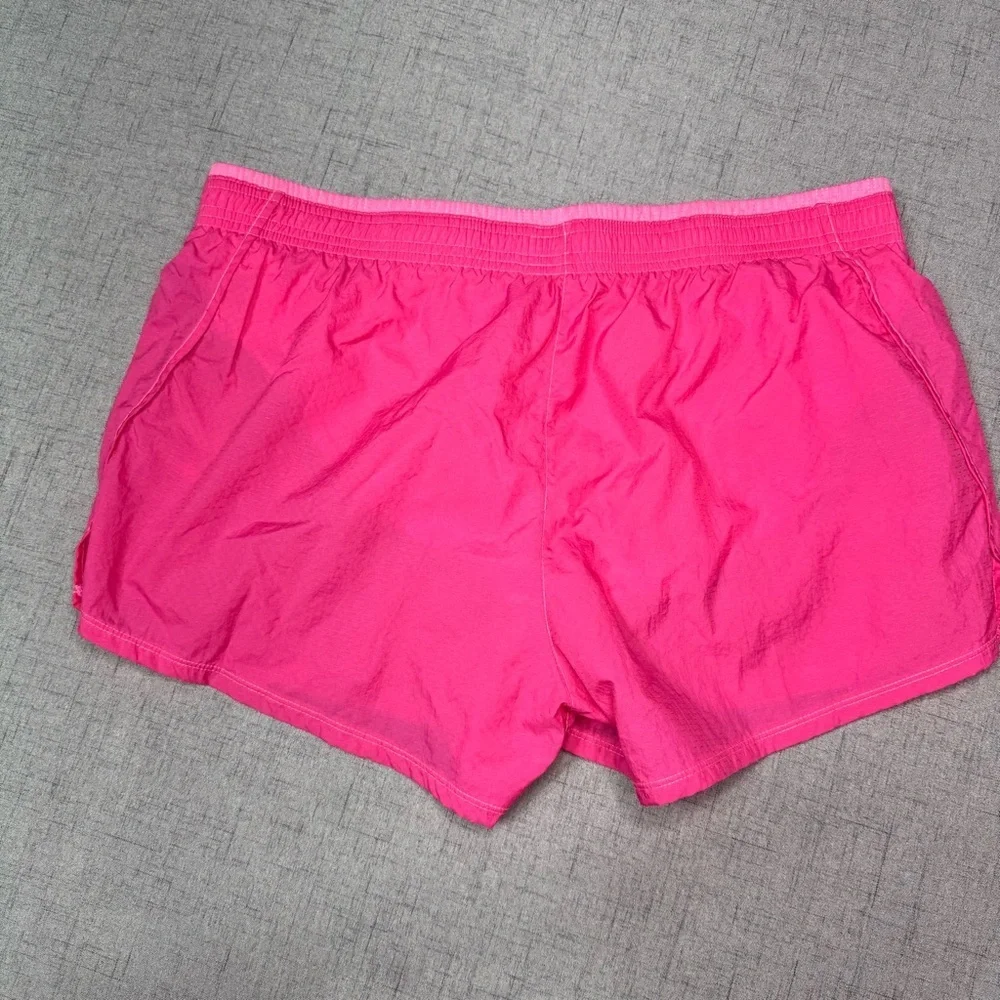Nike Women’s Swoosh Run Shorts Athletic Short in Pink Glow Size XL